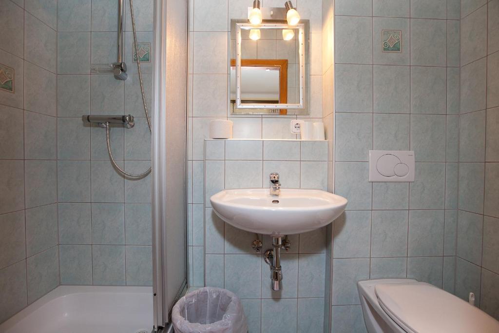 Gasthof - Pension Oedsteinblick Johnsbach Habitación foto
